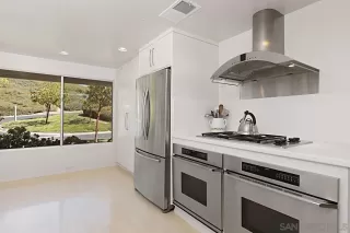 Photo #6: 240009952 Listing 