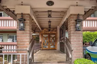 Photo #4: 240010018 Listing 