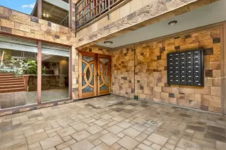 Photo #5: 240010018 Listing 