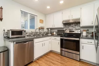 Photo #6: 240010031 Listing