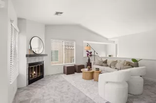 Photo #2: 240010103 Listing