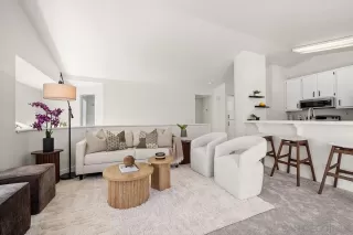 Photo #4: 240010103 Listing