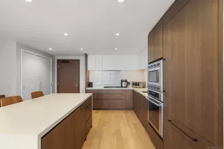 Photo #5: 240010124 Listing