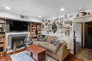 Photo #1: 240010130 Listing 