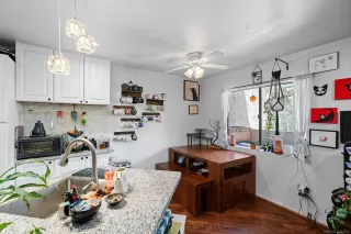 Photo #5: 240010130 Listing 