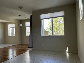 Photo #5: 240010148 Listing