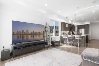 Photo #4: 240010169 Listing 