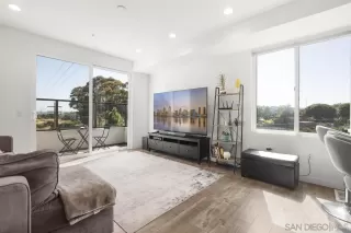 Photo #5: 240010169 Listing 