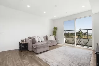 Photo #6: 240010169 Listing 