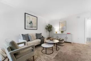 Photo #3: 240010170 Listing