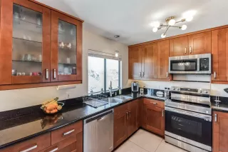 Photo #2: 240010189 Listing 