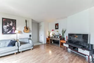 Photo #1: 240010197 Listing