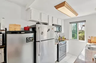 Photo #4: 240010197 Listing