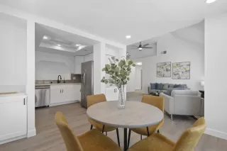 Photo #6: 240010222 Listing