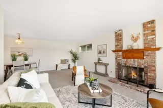 Photo #6: 240010255 Listing