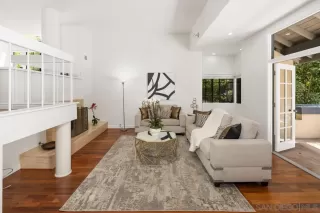 Photo #5: 240010287 Listing