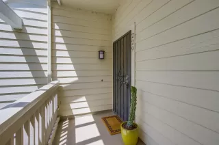 Photo #2: 240010301 Listing 