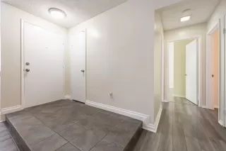 Photo #4: 240010359 Listing