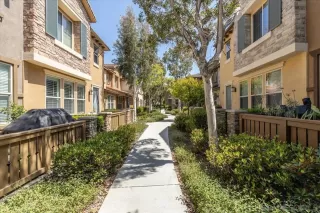 Photo #2: 240010362 Listing