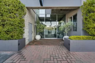 Photo #5: 240010405 Listing