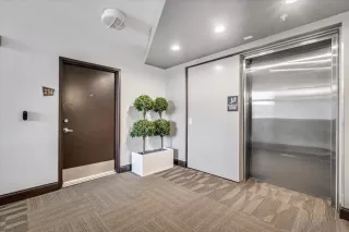 Photo #6: 240010405 Listing