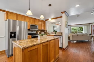 Photo #2: 240010417 Listing 