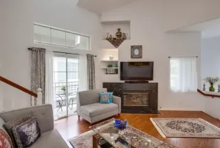 Photo #6: 240010427 Listing