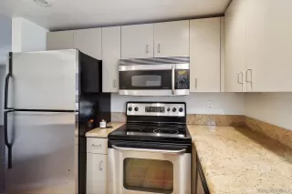 Photo #5: 240010431 Listing 