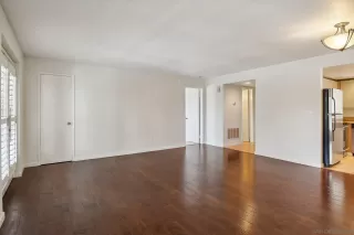 Photo #6: 240010431 Listing 