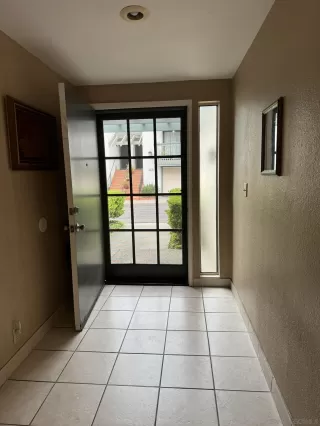 Photo #2: 240010441 Listing