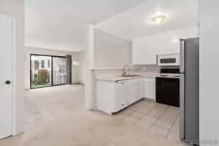 Photo #2: 240010464 Listing