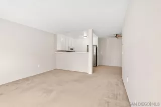 Photo #6: 240010464 Listing