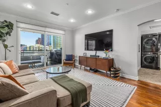 Photo #4: 240010478 Listing