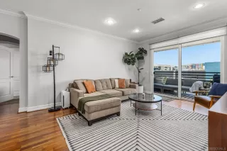 Photo #6: 240010478 Listing