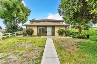 Photo #2: 240010491 Listing