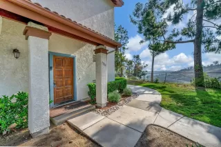 Photo #3: 240010539 Listing