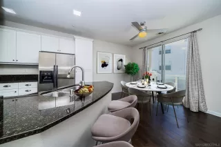 Photo #1: 240010563 Listing