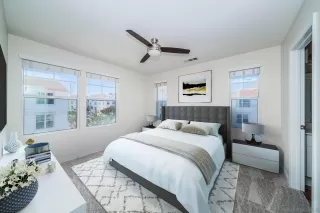 Photo #3: 240010563 Listing