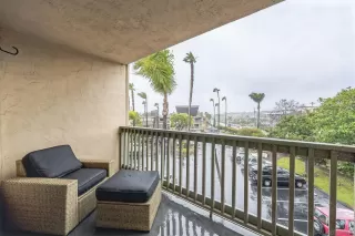 Photo #1: 240010598 Listing 