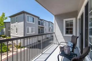 Photo #4: 240010600 Listing 