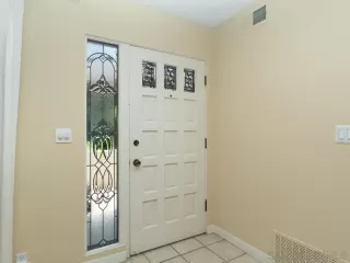 Photo #4: 240010608 Listing 