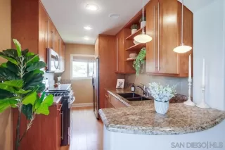 Photo #3: 240010610 Listing