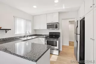 Photo #4: 240010636 Listing