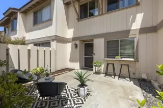 Photo #1: 240010647 Listing