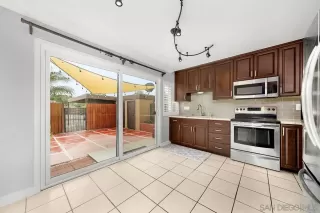 Photo #2: 240010661 Listing