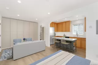 Photo #1: 240010663 Listing