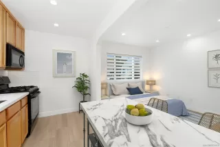 Photo #5: 240010663 Listing