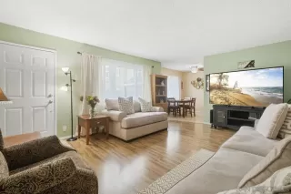 Photo #5: 240010722 Listing