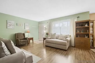 Photo #6: 240010722 Listing