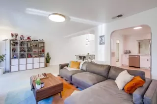 Photo #1: 240010738 Listing